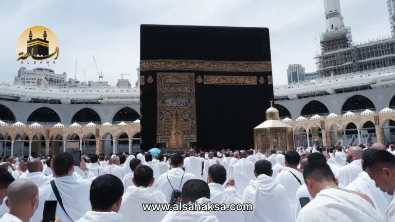 كيف تعقد نية العمرة من الرياض؟ الميقات، الخطوات، وحكم الطائرة