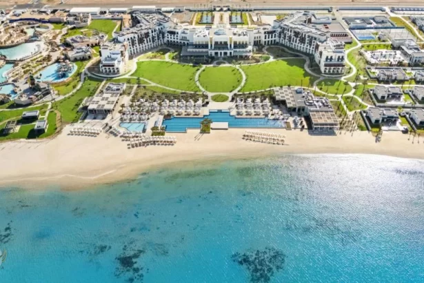 منتجع ريكسوس مرجانة